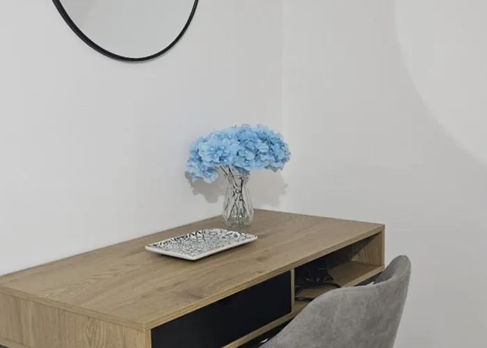 Sea Breeze Qawra شقة *