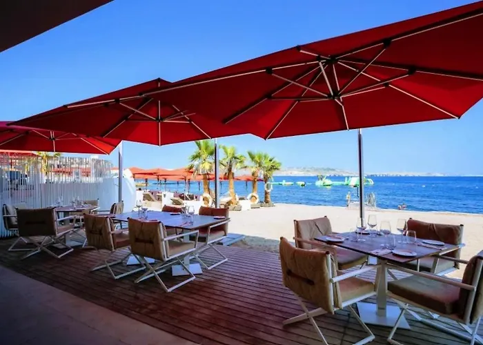 Sea Breeze Qawra خليج سانت بول